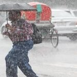 শনিবার কমতে পারে বৃষ্টি