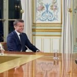 গাজায় বোমাবর্ষণ ও বেসামরিক মানুষ হত্যা বন্ধের আহ্বান ম্যাক্রোঁর