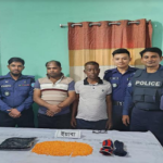 এংলেট দিয়ে পায়ে মোড়ানো ৯১৫০ ইয়াবা, গ্রেপ্তার ২