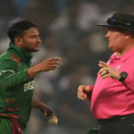 সাকিবের ‘টাইমড আউট’ সিদ্ধান্তে মুখ খুললেন টাইগার কোচ