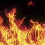 রামপুরায় পিকআপভ্যানে আগুন