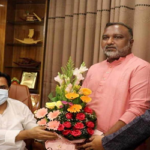 নেতাকর্মীদের সঙ্গে সাঈদ খোকনের শুভেচ্ছা বিনিময়