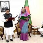 শপথ নিলেন লালমনিরহাট জেলা পরিষদের চেয়ারম্যান