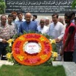 শহীদ এএইচএম কামারুজ্জামানের সমাধিতে শ্রদ্ধা জানালেন রেলমন্ত্রী