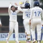এক ইনিংসে ৮ উইকেট নিয়ে বিশ্ব রেকর্ড
