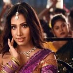 আবেদনময়ী লুকে আইটেম গানে প্রিয়া অনন্যা