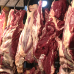 সব ধরনের গরুর মাংস একই দামে বিক্রি করে ভোক্তার সঙ্গে প্রতারণা!