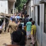 ফ্ল্যাট থেকে ধোঁয়া বের হতে দেখে দরজা ভেঙে মিলল তিনজনের নিথর দেহ