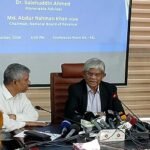 করদাতাদের যেন টেবিলের নিচে টাকা খরচ করতে না হয়: অর্থ উপদেষ্টা