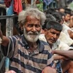 বিশ্বে সবচেয়ে বেশি দরিদ্র মানুষ ভারতে