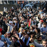 ইমরান খানের মুক্তির দাবিতে ব্যাপক বিক্ষোভ: সরকারের প্রস্তাব প্রত্যাখান বুশরা বিবির