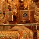 সোনার দাম আরও কমলো