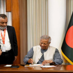 ‘তারুণ্যের উৎসব ২০২৫’ এর উদ্বোধনী খামে স্বাক্ষর করেছেন প্রধান উপদেষ্টা