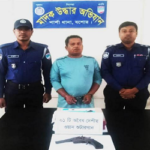 শার্শায় পুলিশের অভিযানে শ্রমিকলীগ নেতা উজ্বল অস্ত্রসহ আটক