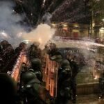 জর্জিয়ায় বিক্ষোভে রহস্যজনক হামলা, ৪ শতাধিক গ্রেফতার