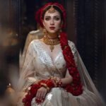 প্রোফাইল পিকচার বদলে ফেললেন মিম