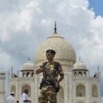 তাজমহলে বোমা হামলার হুমকি, নিরাপত্তা জোরদার