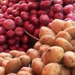 সপ্তাহ ব্যবধানে কমেছে আলু ও পেঁয়াজের দাম