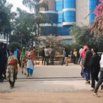 আশুলিয়ায় বাৎসরিক ইনক্রিমেন্ট বৃদ্ধির দাবীতে শ্রমিকদের কর্মবিরতি; ১২ কারখানা ছুঁটি