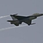 আফগানিস্তানে বিমান হামলা চালাল পাকিস্তান, নিহত ১৫