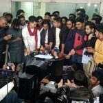 বিপ্লবের ঘোষণাপত্র পাঠ নয়,  শহীদ মিনারে ‘মার্চ ফর ইউনিটি’র ডাক