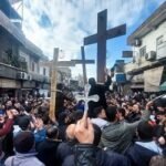 ক্রিসমাস ট্রি পোড়ানোর ঘটনায় সিরিয়ায় ব্যাপক বিক্ষোভ