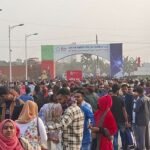 বাণিজ্যমেলায় ছুটির দিনে উপচে পড়া ভিড়, যমুনার পণ্যে বিশেষ ছাড়