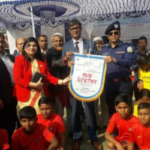 ময়মনসিংহ সার্কেটহাউজ মাঠে প্রথম গেল্ডকাপ ফুটবল টুর্নামেন্ট বালক বালিকা জেলা পর্যায়ে খেলা উদ্বোধন।