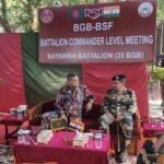 সাতক্ষীরায় কৃষকের জমি চাষে বাধা দিলো বিএসএফ, সীমান্তে পতাকা বৈঠক