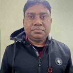 থানা থেকে পালানো ওসিকে গ্রেফতারে রেড অ্যালার্ট জারি