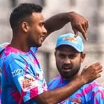 এক ওভারে তামিম-ম্যালানকে বিদায় করে শরিফুলের চমক