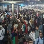 দিল্লি রেলস্টেশনে পদদলিত হয়ে ১৮ জনের মৃত্যু