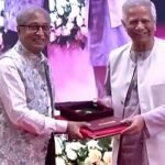 একুশে পদক তুলে দিলেন প্রধান উপদেষ্টা