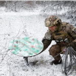 যুক্তরাষ্ট্রের স্টারলিংক বন্ধের হুমকিতে চাপে ইউক্রেন?