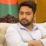 গভীর রাতে যে বার্তা দিলেন উপদেষ্টা নাহিদ