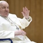 শ্বাসকষ্টে ভুগছেন পোপ ফ্রান্সিস