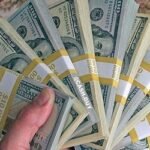 রমজানে চাঙ্গা রেমিটেন্স, ১৫ দিনে এলো বিপুল ডলার