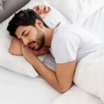 প্রশান্তির ঘুমের জন্য কেমন বালিশ ভালো, জানালেন বিশেষজ্ঞরা