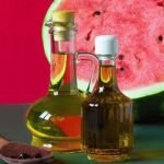 খুশকি দূর করা থেকে চুল পড়া রোধ—তরমুজ বীজের তেলের যত উপকারিতা