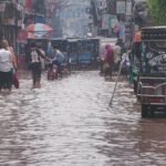 টানা বৃষ্টিতে বাগেরহাট শহরে জলাবদ্ধতা, দুর্ভোগ