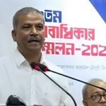 ক্ষমতা পরিবর্তনের ভয় না থাকলে সরকার দানবীয় হয়ে ওঠে: আসিফ নজরুল