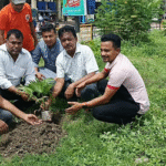 “নওগাঁ পরিবেশ উন্নয়ন সংস্থা”র উদ্যোগে জুলাই অভ্যুত্থানে ৯ জন শহীদের স্মরণে বৃক্ষ রোপণ