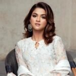 যে কারণে ভক্তদের সাবধান করলেন সাদিয়া আয়মান