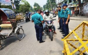 “ট্রাফিক আইন লঙ্ঘনে ডিএমপির ২৩২১মামলা”