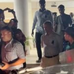 সেনা-র‍্যাব-পুলিশের পাহারায় ৯ ঘণ্টা পর মাইলস্টোন ছাড়লেন দুই উপদেষ্টা ও প্রেস সচিব