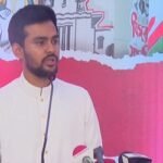 ‘জুলাই আর্টওয়ার্ক’ ফ্যাসিবাদের পুনরুত্থানে বাধা হয়ে দাঁড়াবে: উপদেষ্টা আসিফ