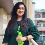 ঋতুপর্ণায় মুগ্ধ মদন মিত্র