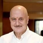বাংলা সিনেমায় মুগ্ধ অনুপম খের