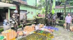 সেনাবাহিনীর অভিযানে অবৈধ কসমেটিকস কারখানার সন্ধান..
