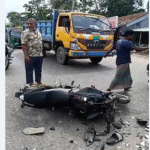 নোয়াখালীতে ট্রাকের ধাক্কায় দুই তরুণের মৃত্যু